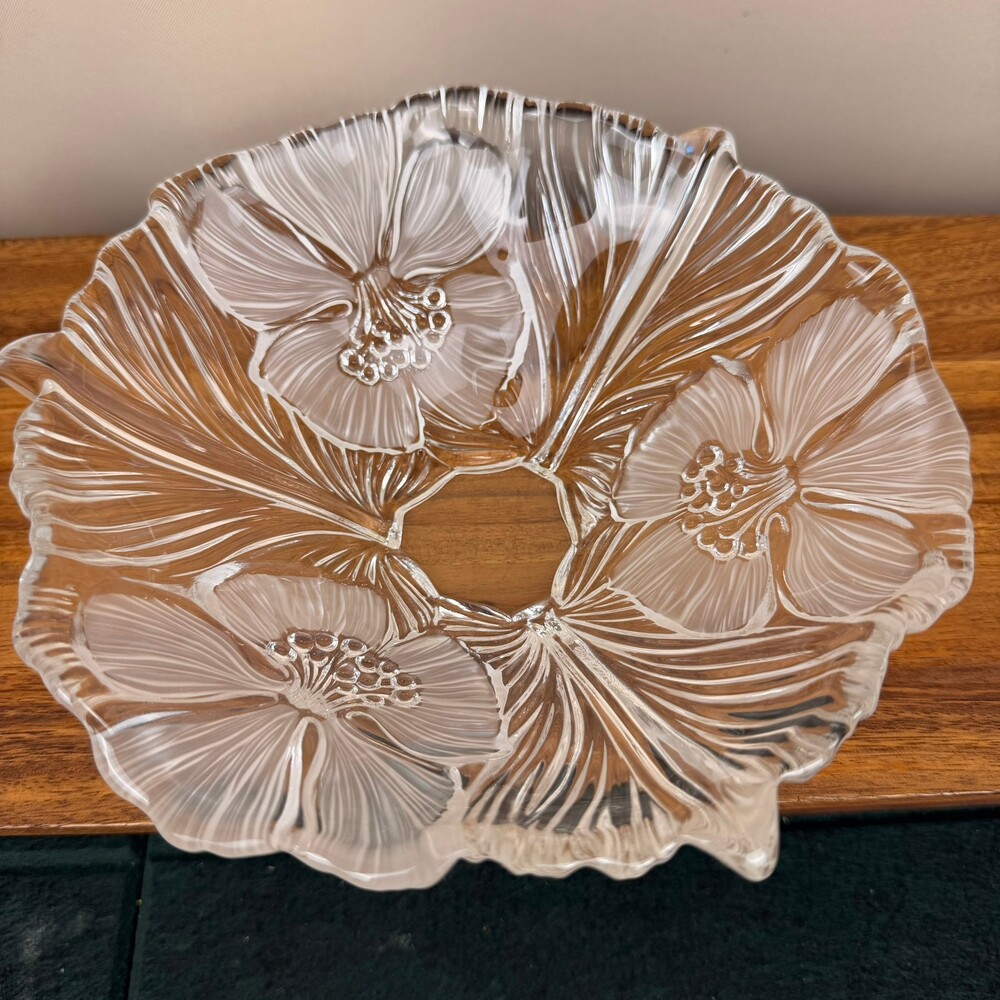Mikasa Hibiscus Frost Clear Glass 9" Bowl Floral Pattern Scalloped Decorative